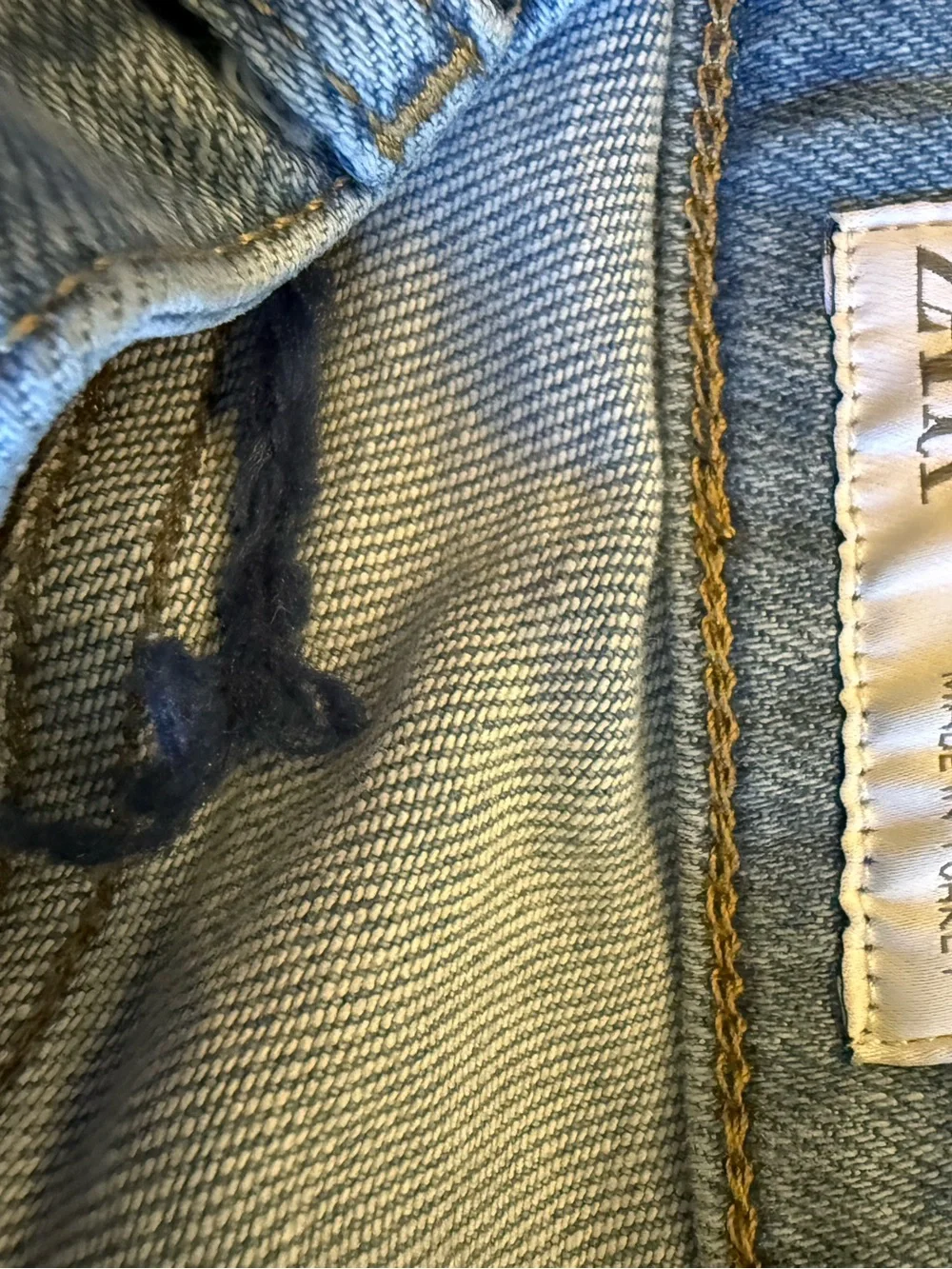 Girls light blue Zara jeans with frayed hem size 13/14